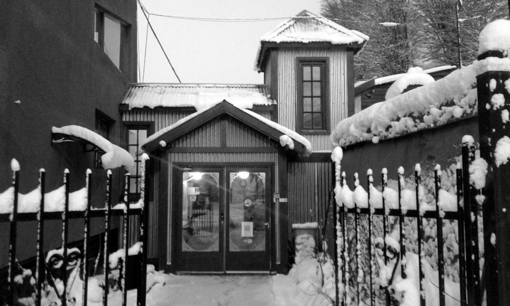 Hostel Yakush Ushuaia Exterior photo